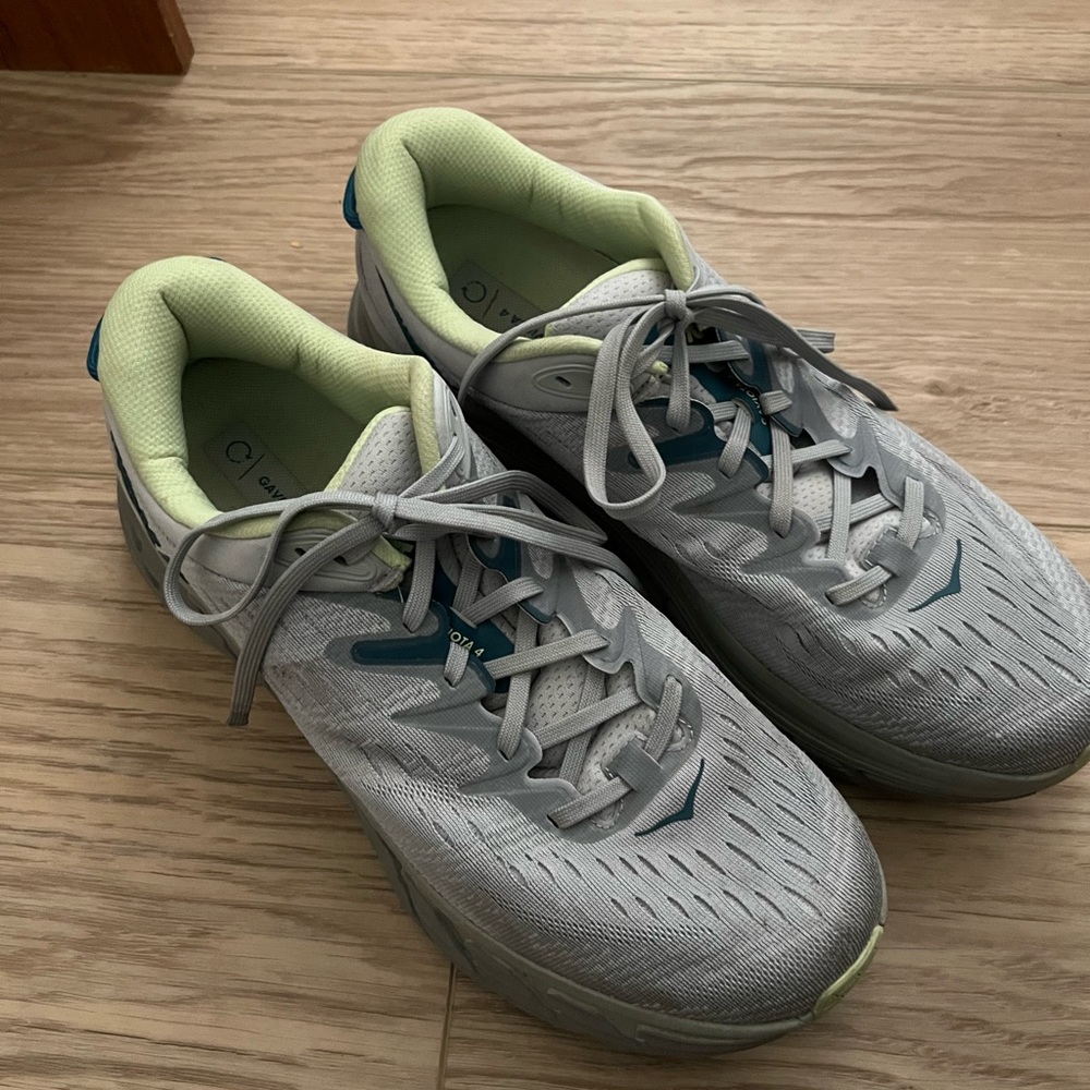 Men’s Hokas